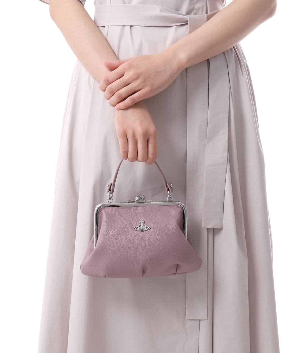 mẫu mang túi Vivienne Westwood Pink Granny Frame Purse 4B010006W-S000D-G402