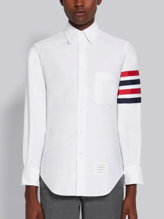 mẫu mặc áo THOM BROWNE WHITE COTTON POPLIN GROSGRAIN 4-BAR CLASSIC SHIRT MWL319A06177100