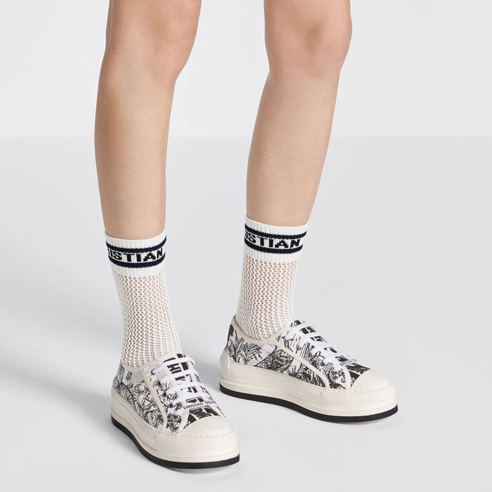 nữ mang giày WALK'N'DIOR PLATFORM SNEAKER TIGER EMBROIDERED KCK385VOY-15W