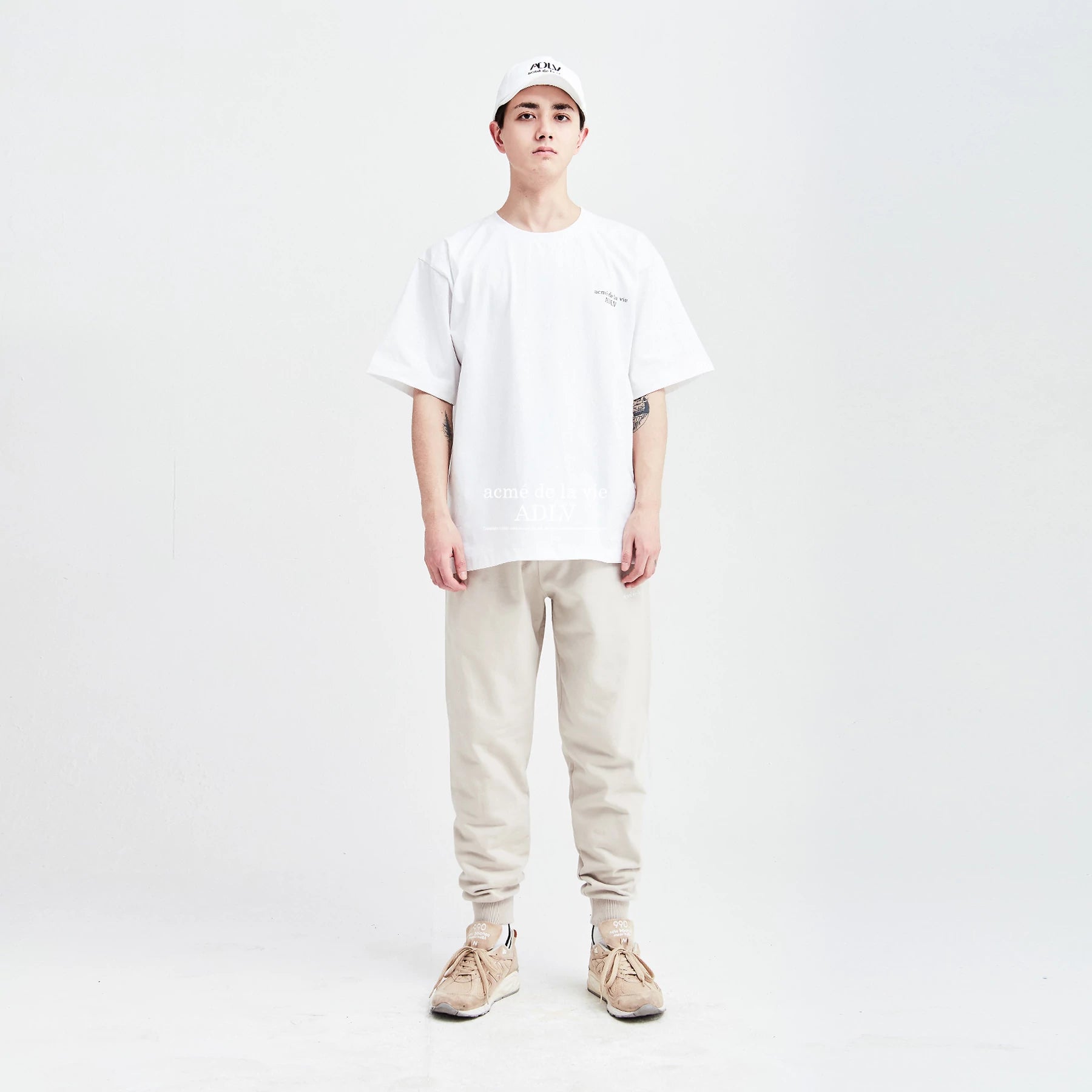 ADLV T-SHIRT (02) – Blank Room