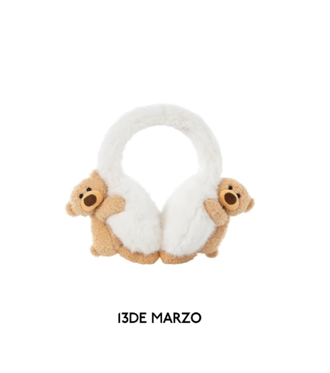 13De Marzo Earmuff White BlankRoom