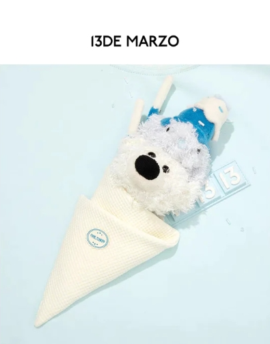 13De Marzo T-Shirt Ice Cream Blue BlankRoom