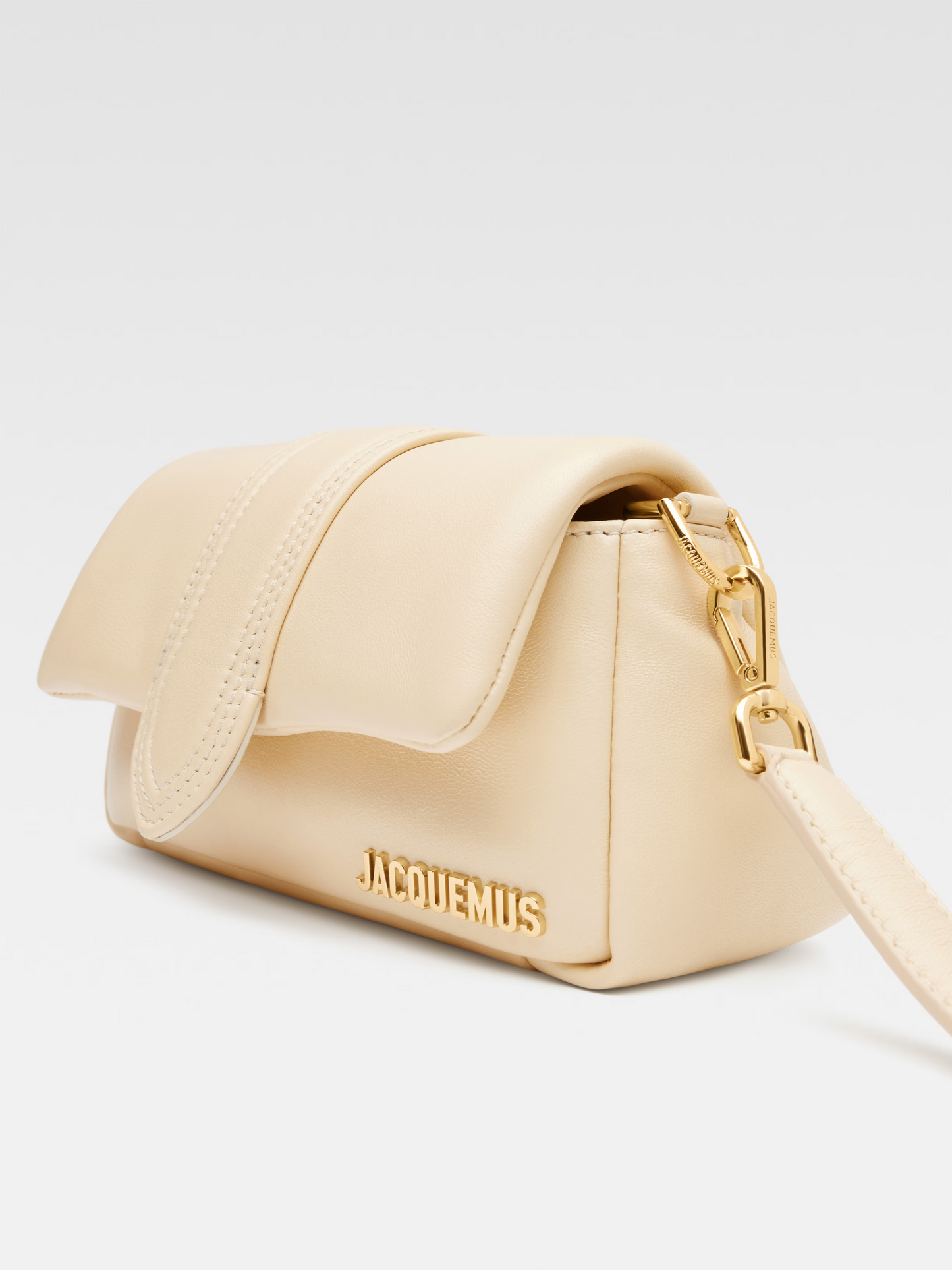 JACQUEMUS BAG (116)