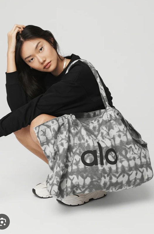 ALO YOGA BAG