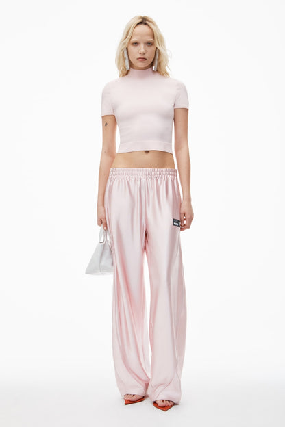 nữ mặc áo Alexander Wang Logo Ballerina Pink Mockneck Top 4KC3241029684A