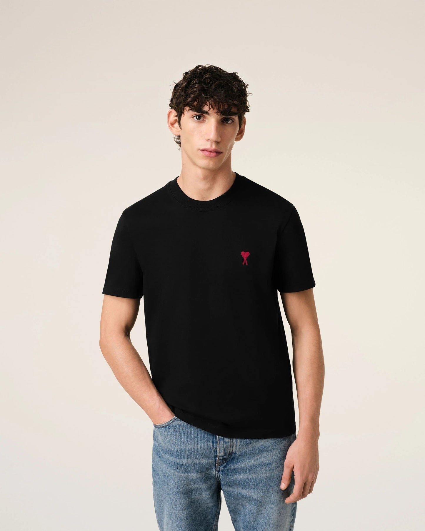 nam mặc áo Ami de Coeur Black Classic Fit T-Shirt BFUTS001.724 001