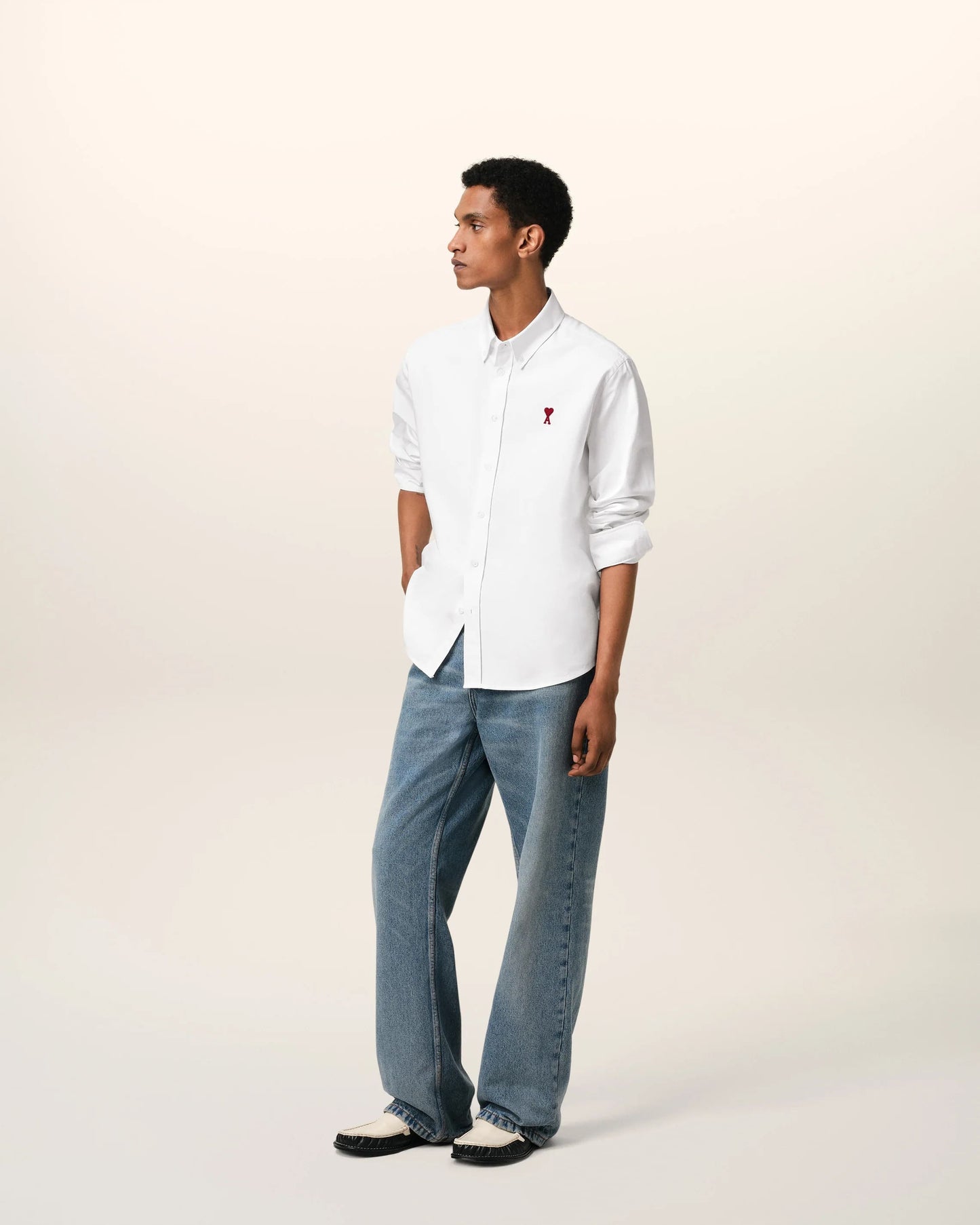 wearing Ami De Coeur Button Down Boxy Fit Cotton Oxford Shirt BFUSH130.CO0031 168