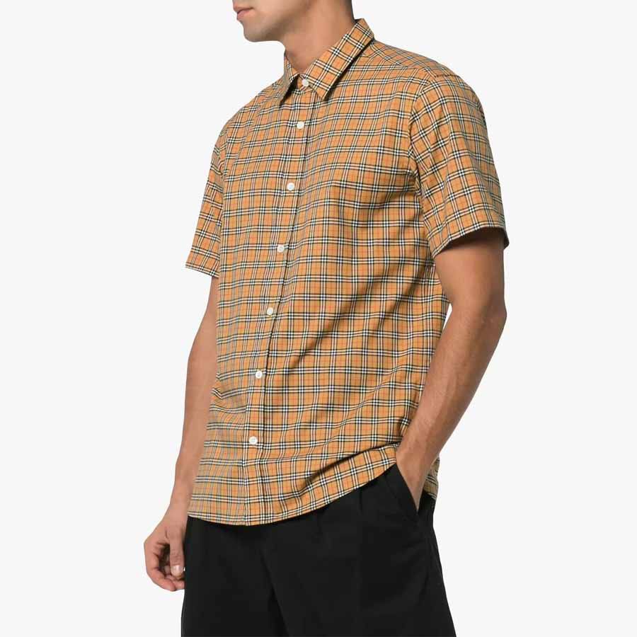 BURBERRY CAMEL SHORT SLEEVED CASUAL BLANK ROOM
