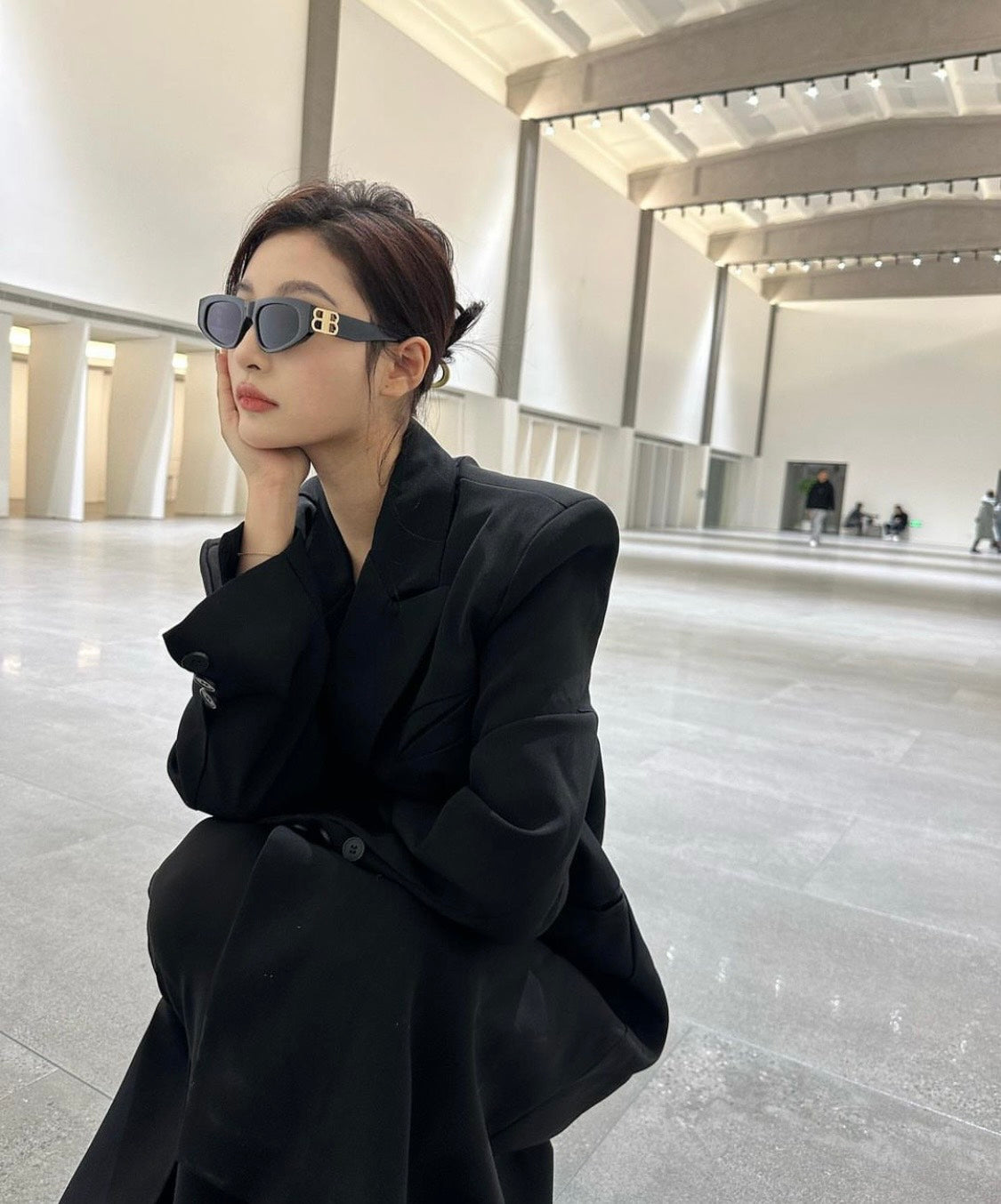 kính râm BALENCIAGA DYNASTY D-FRAME SUNGLASSES IN BLACK BB0095S 001 authentic hàng hiệu có tại blankroom hà nội, sài gòn, tp hcm, việt nam.