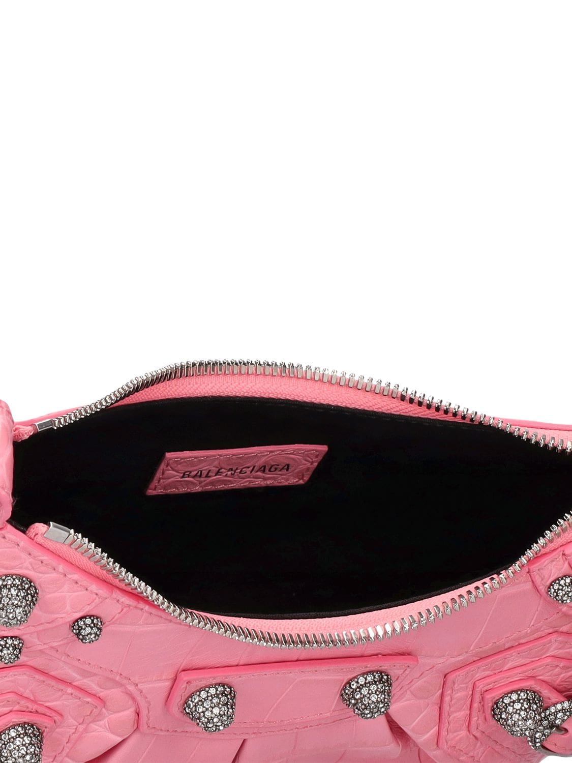 mặt bên trong túi