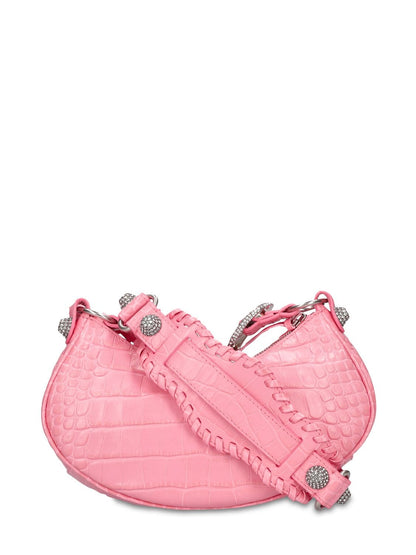 mặt đằng sau lưng túi