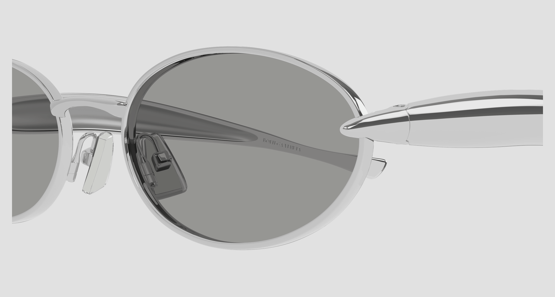 chi tiết cận chất liệu kính