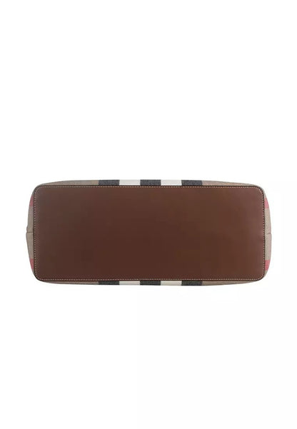 mặt dưới đáy của túi