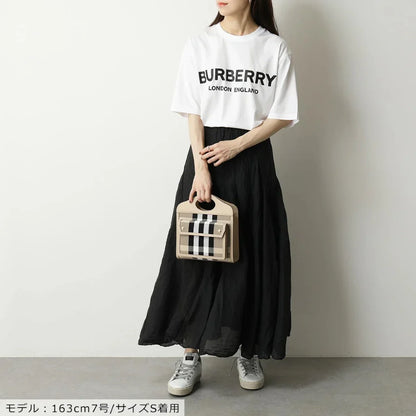 nữ mặc áo Burberry Letchford T-Shirt In White 8026017
