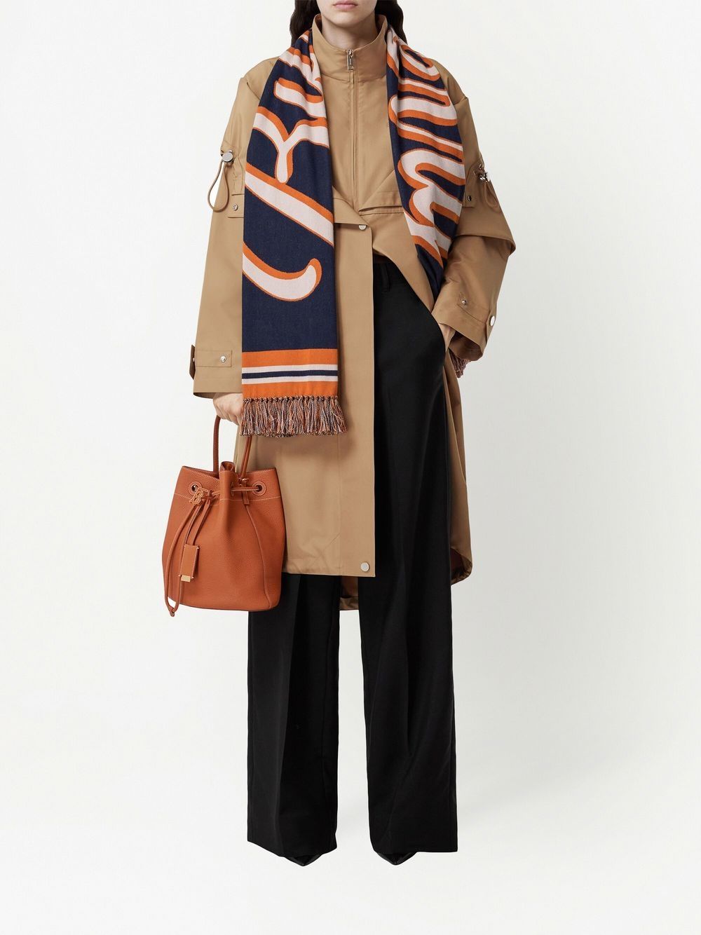 mẫu mang khăn BURBERRY Printed Cotton-twill Scarf In Navy 80549871