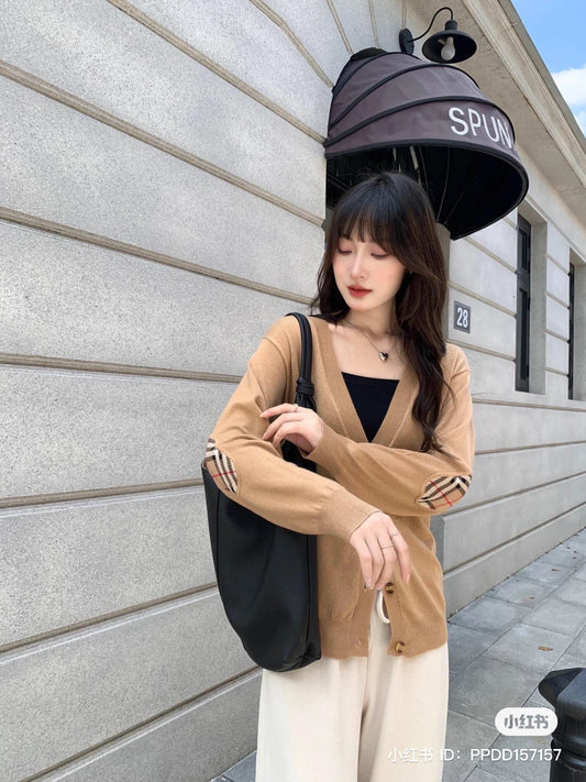 áo len Burberry Vintage Check Elbow Patch 8007975 Dornoch Merino Wool Cardigan Brown 8007975 Authentic tại BlankRoom Hà Nội, Việt Nam