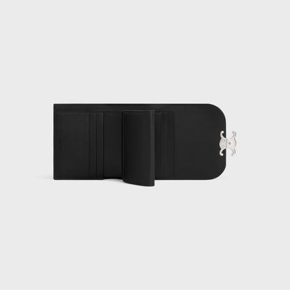 mặt trong ví gập CELINE SMALL WALLET TRIOMPHE IN SHINY CALFSKIN BLACK/SILVER 10D783DPV.38SI 