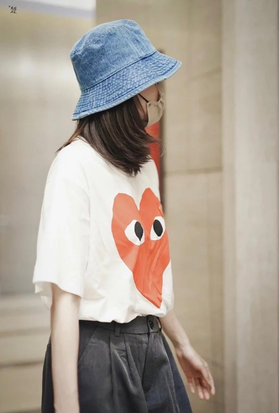 COMME DES GARCONS (CDG PLAY) BIG HEART PRINTED T-SHIRT WHITE