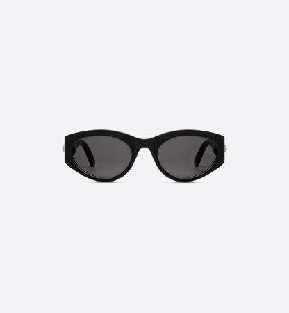 front Dior 30Montaigne B7I 10A0 Black Oval Sunglasses on a light gray background