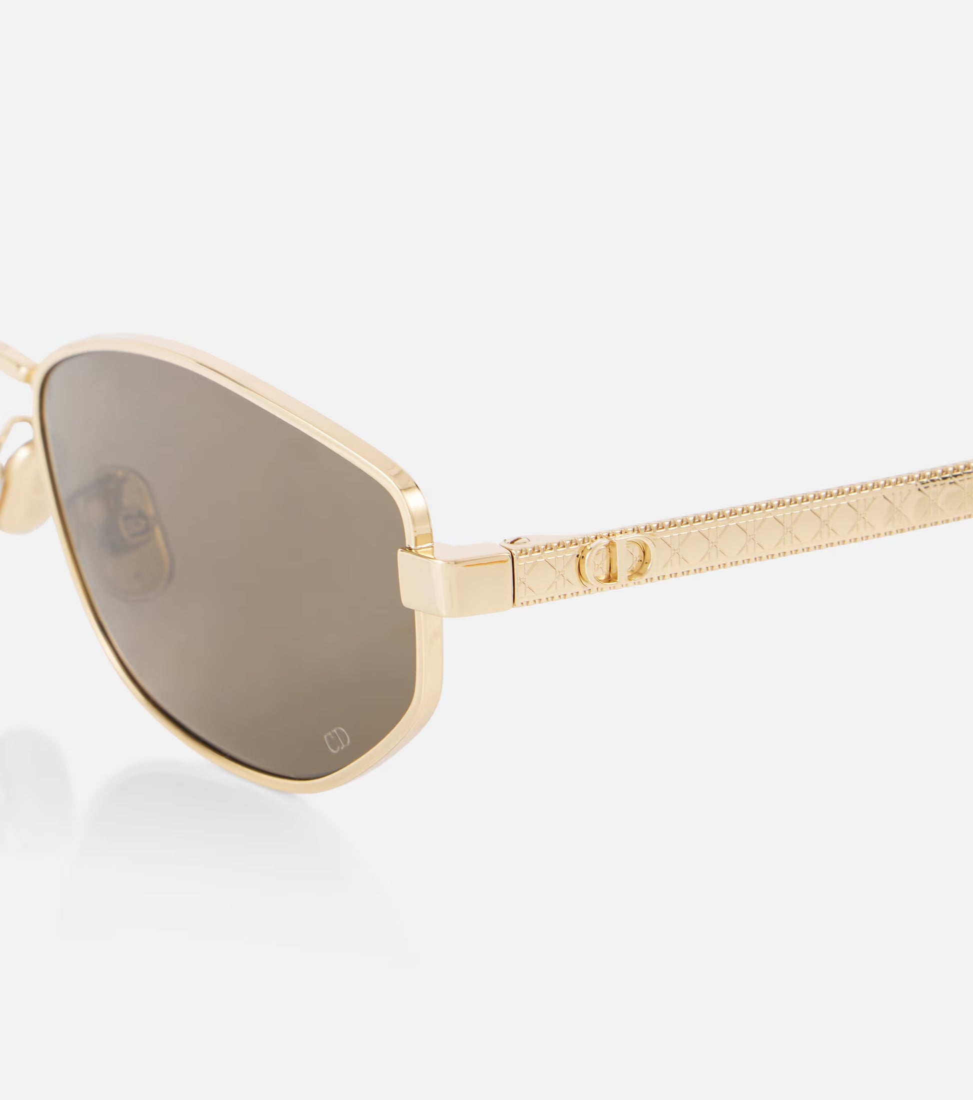 Beside detailing of Dior DiorCannage B1U B0C0 Oval Sunglasses
