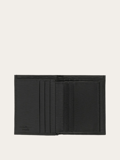 mặt bên trong ví