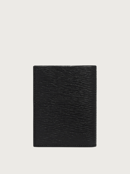 mặt đằng sau lưng ví