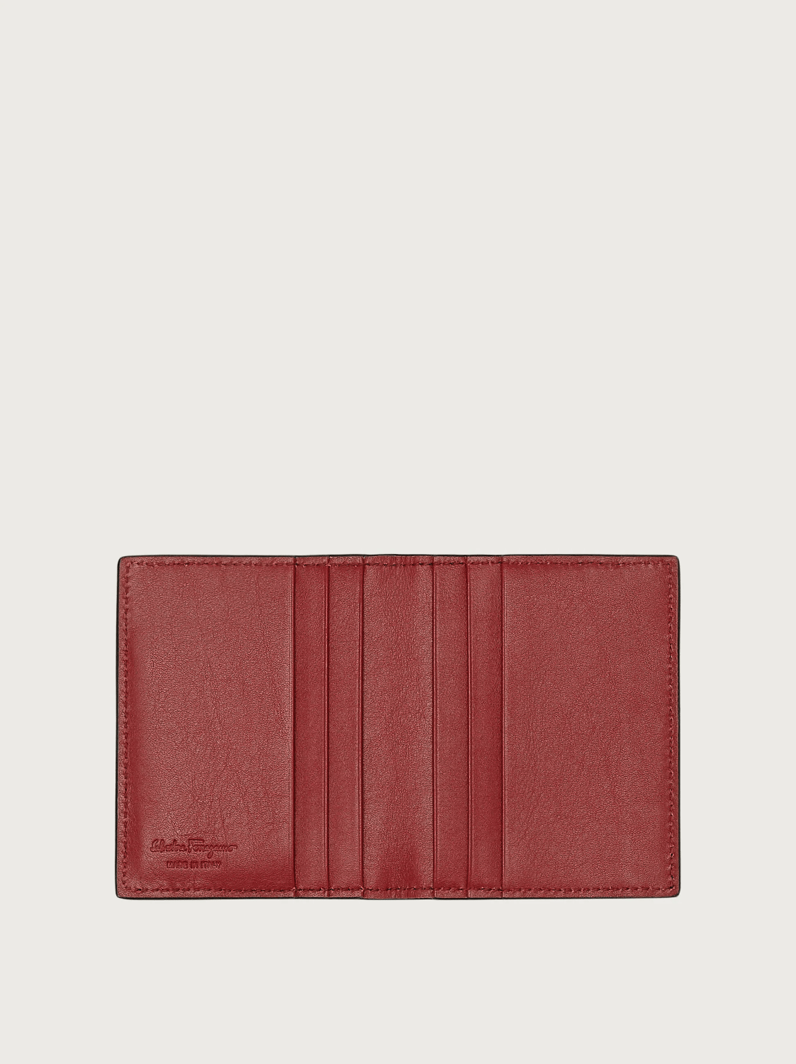 mặt bên trong ví đựng thẻ