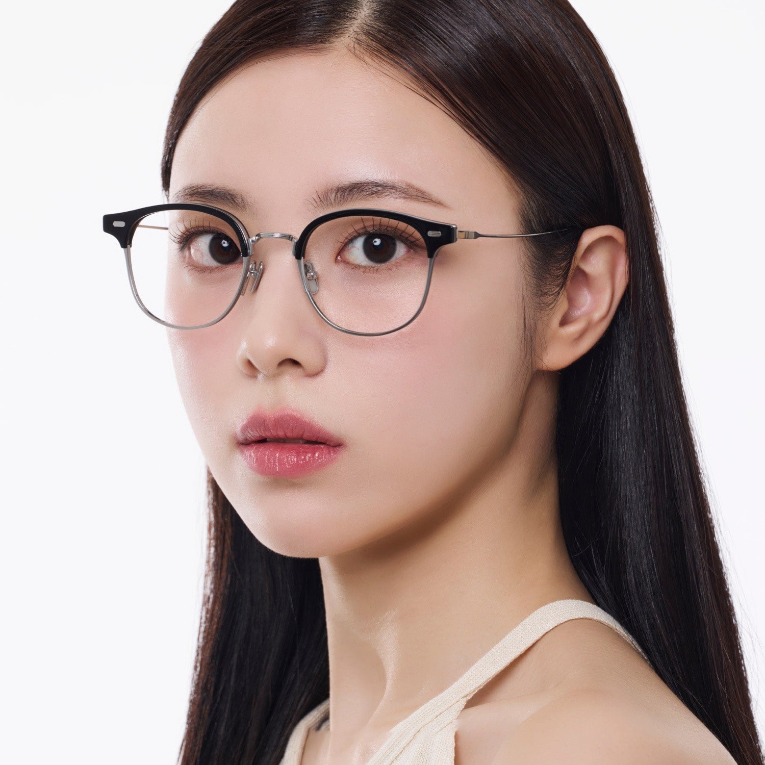 Gentle Monster - GM Alio X 01 – Blank Room