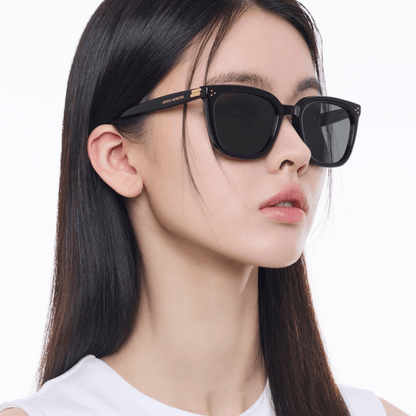 mẫu mang kính Gentle Monster (GM) Bloomo (01)