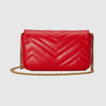 mặt sau túi GUCCI GG MARMONT MATELASSÉ SUPER MINI BAG IN RED LEATHER 476433 DTDHT 6832