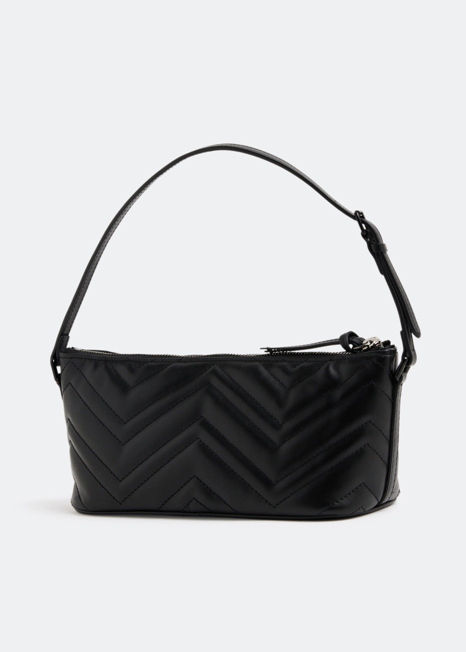 mặt đằng sau lưng túi