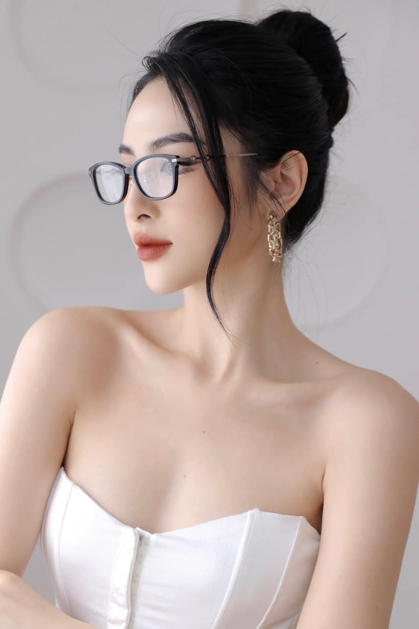 nữ đeo kính GUCCI GG1129OJ 001 HORSEBIT EYEGLASSES