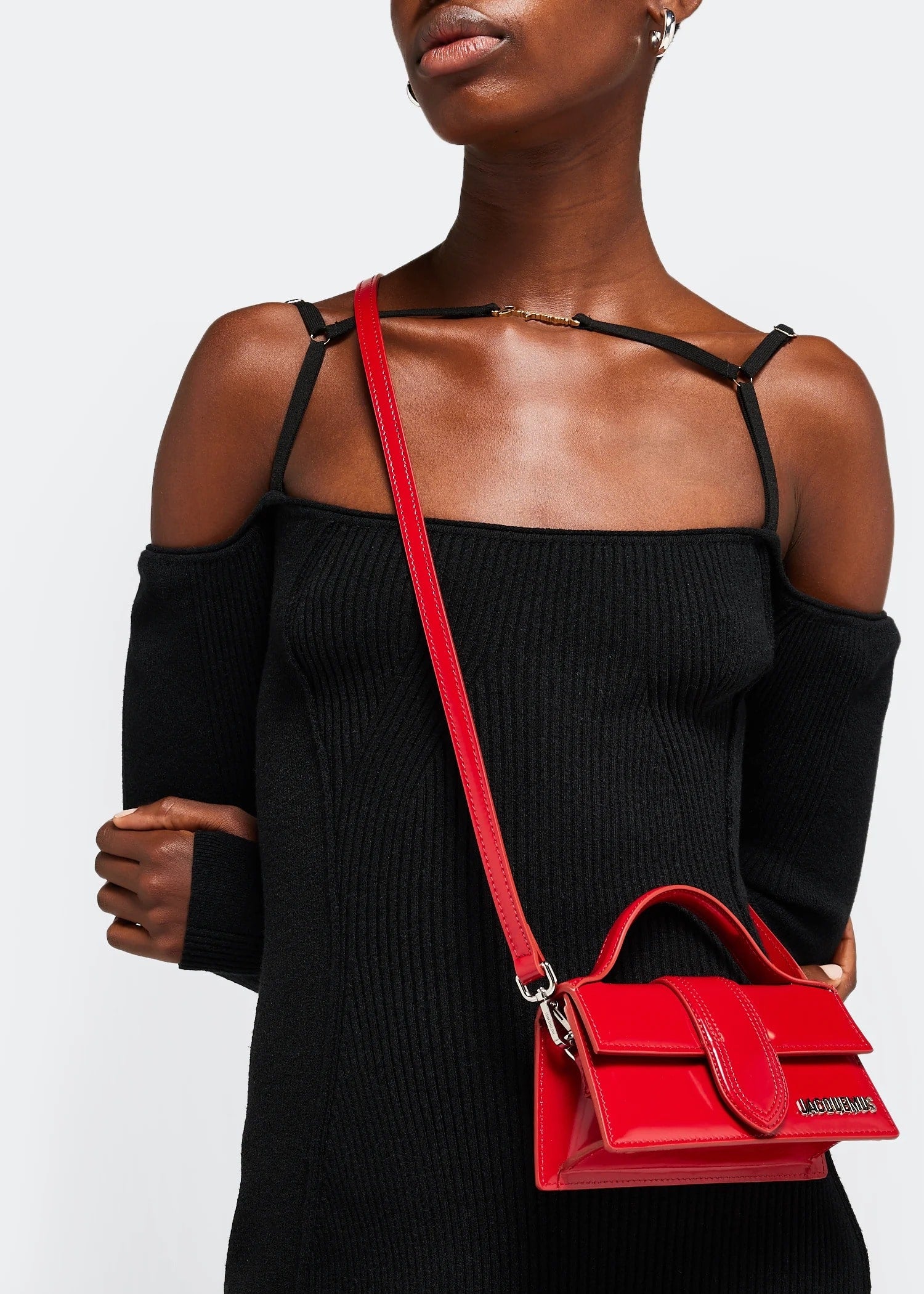 mẫu đeo túi JACQUEMUS LE BAMBINO RED 213BA006-3128-470