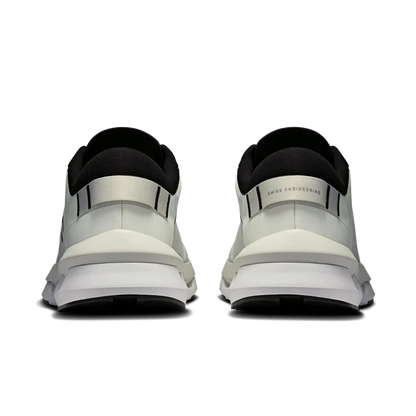 ON RUNNING SNEAKERS (05)