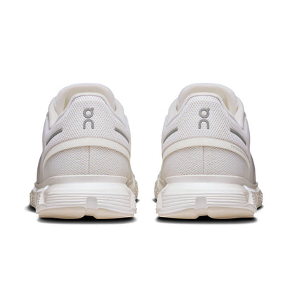ON RUNNING SNEAKERS (03)