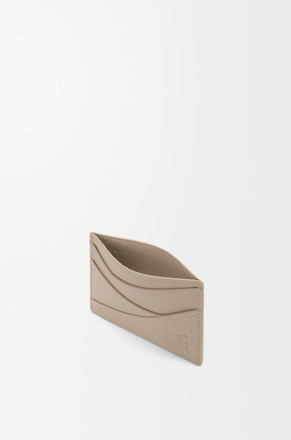 các ngăn đựng của card holder