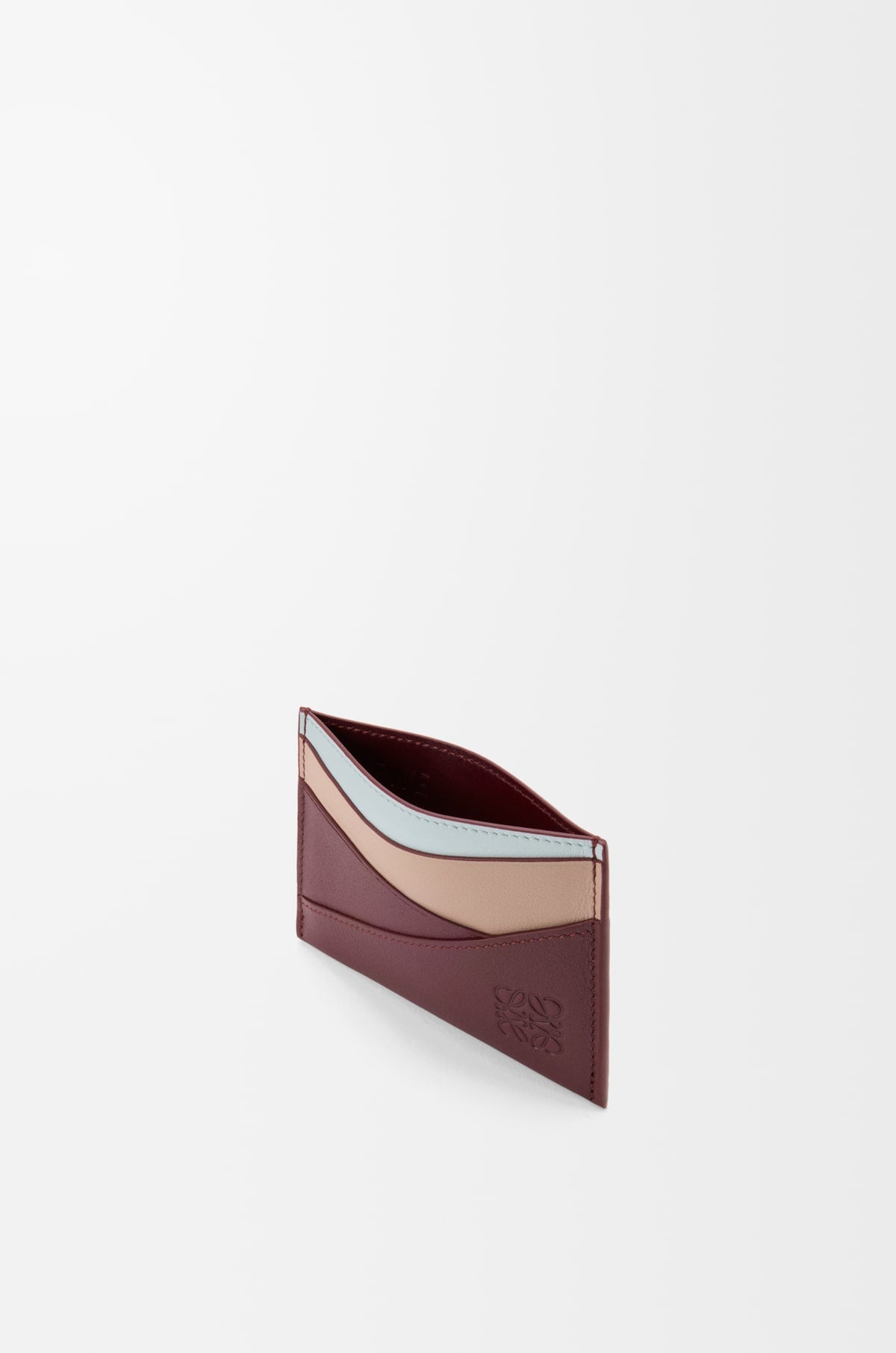 các ngăn đựng của card holder