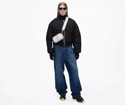 wearing MARC JACOBS THE SNAPSHOT DTM WHITE M0014867-100
