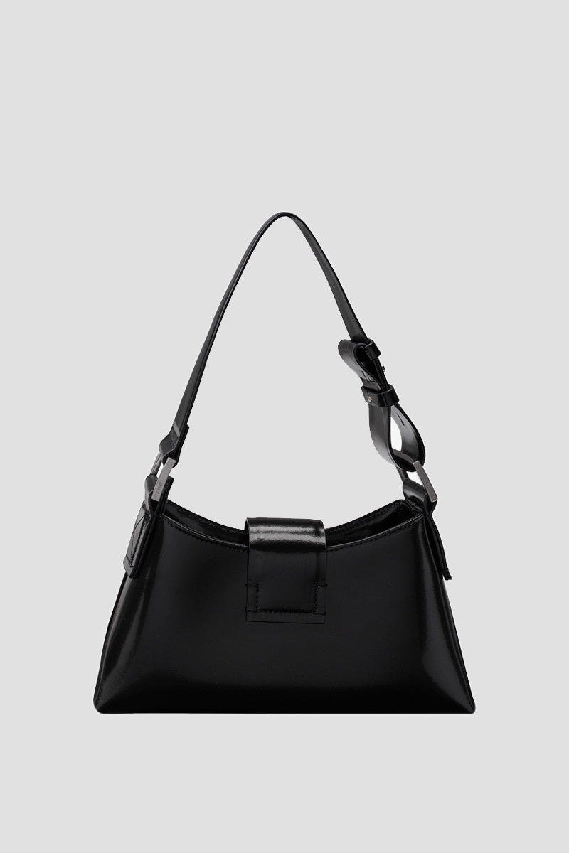 mặt sau túi MISBHV BLACK LEATHER SHOULDER BAG SMALL 122A405