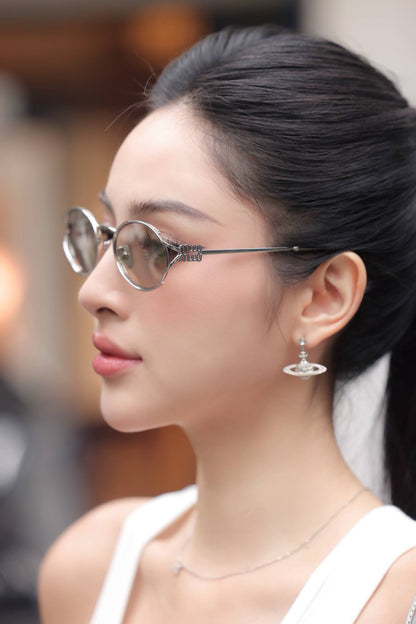 nữ đeo kính MIU MIU 52YS 1BC10F LOGO SILVER SUNGLASSES LIGHT GOLD LENSES SMU52Y_M1BC_FE10F_C_054