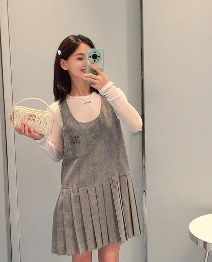 nữ đeo túi