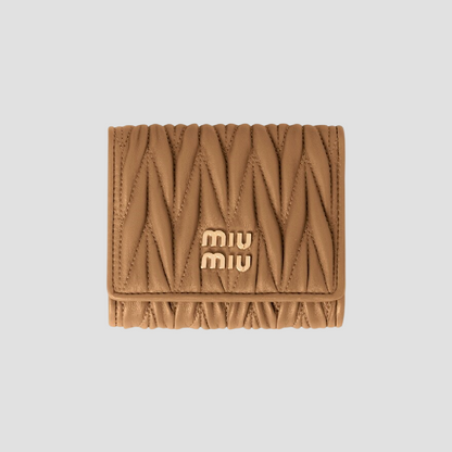 MIU MIU SMALL MATELASSÉ NAPPA LEATHER WALLET CARAMEL 5MH033_2FPP_F098L