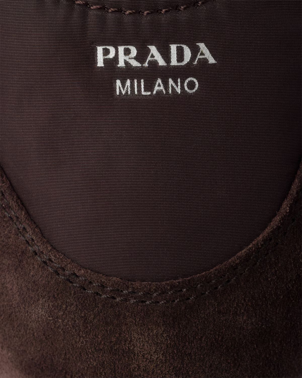 chi tiết cận chất liệu giày