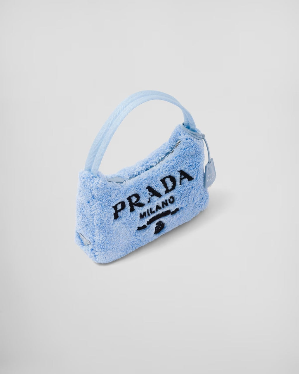 chi tiết túi PRADA RE-EDITION 2000 TERRY MINI-BAG BLUE CELESTE 1NE515_2DXO_F0D4O authentic tại BlankRoom