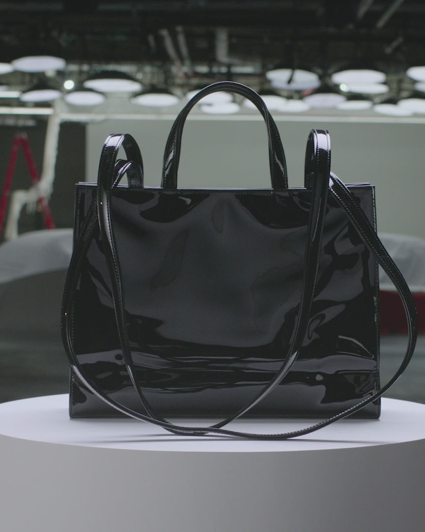 video TELFAR MEDIUM SHOPPING BAG BLACK PATENT