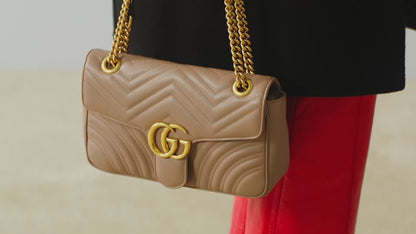 video Gucci GG Marmont Medium Shoulder Bag Dusty Pink 443497 DTDIT 5729