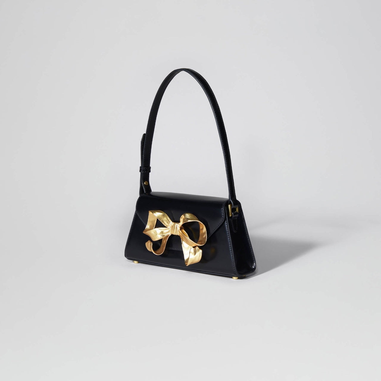 tổng thể SELF-PORTRAIT BLACK GOLD BOW MINI SHOULDER BAG RS23-306-B