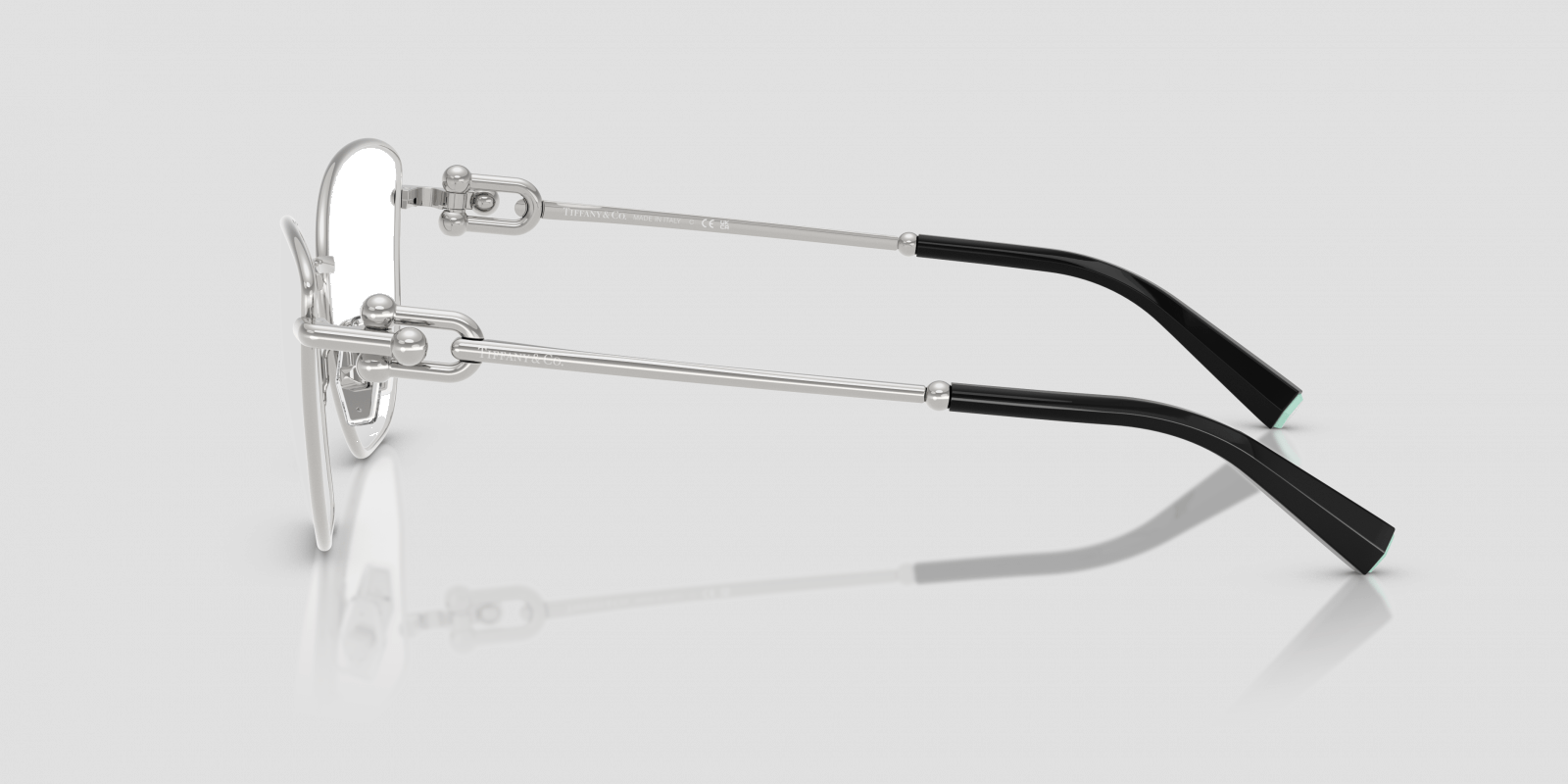 mặt ngang bên hông kính