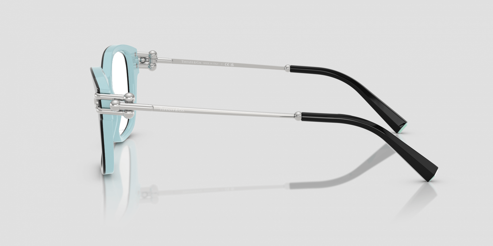 mặt ngang bên hông kính