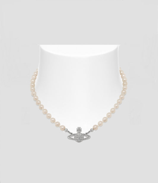 VIVIENNE WESTWOOD MINI BAS RELIEF CHOKER PEARL SILVER